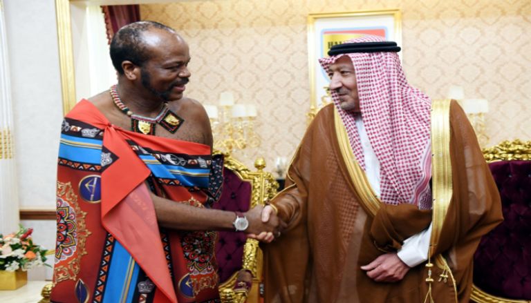ملك إسواتيني خلال لقائه بنائب وزير الخارجية السعودي