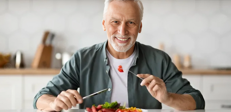 الكثيرون لا يتحملون فكرة تناول طعام الإفطار قبل حلول الظهيرة