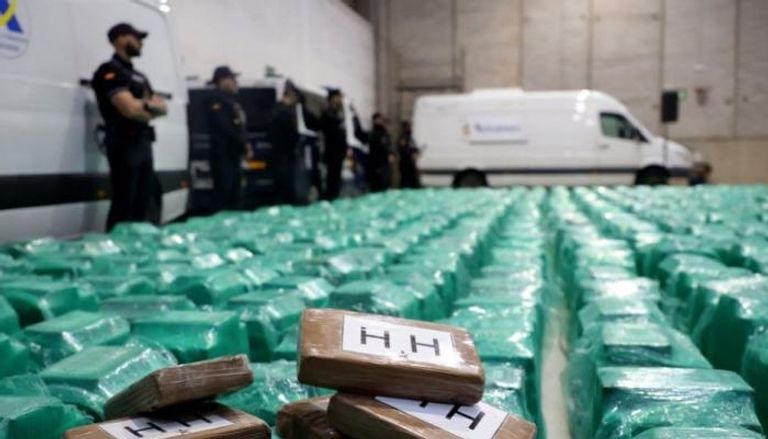 إسبانيا تضبط كمية كوكايين ضخمة