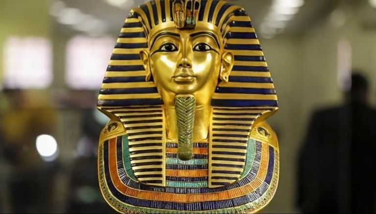 الملك توت يروي قصة الحياة والموت والآخرة في جناحه بالمتحف المصري الكبير