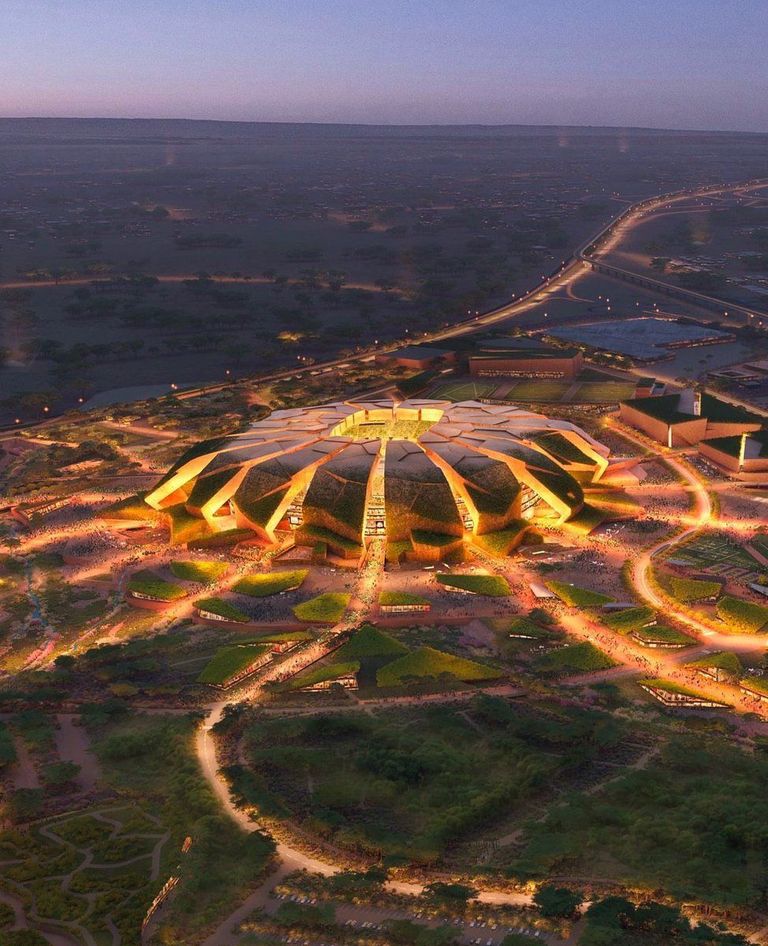 ملعب السماء الخيالي