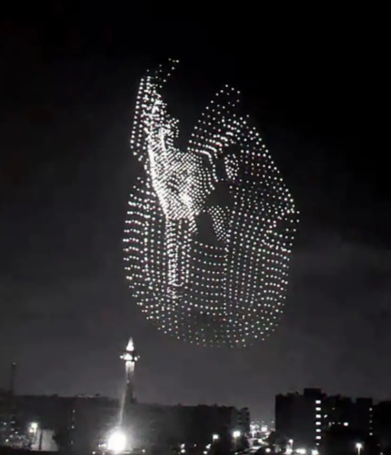 إضاءة سماء الأهرامات