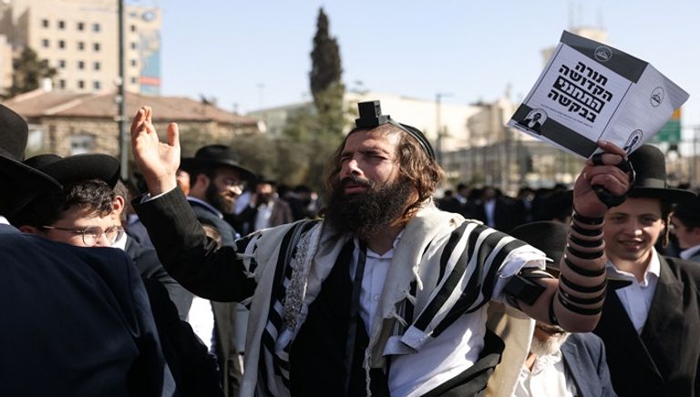 آلاف الحريديم يحتشدون في إسرائيل