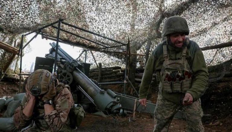 جنديان أوكرانيان