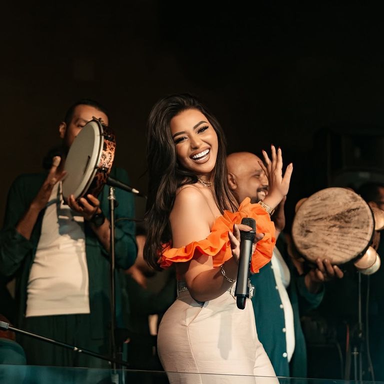 الفنانة رحمة محسن