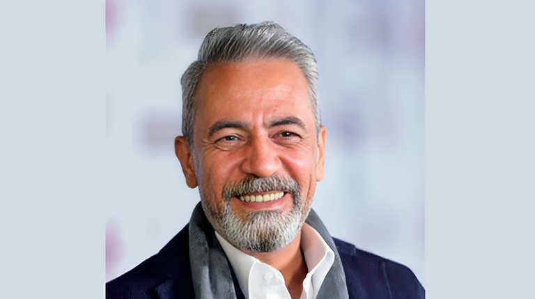 الفنان صبري فواز الفنان صبري فواز