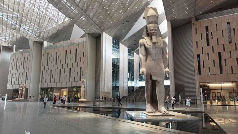 المتحف المصري الكبير