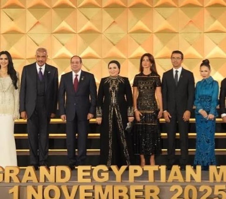 الرئيس السيسي والسيدة انتصار السيسي