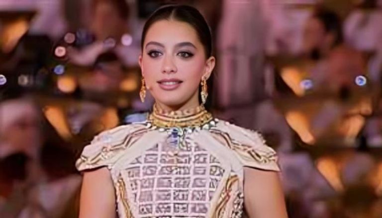 الفنانة ياسمينا العبد في حفل افتتاح المتحف المصري الكبير