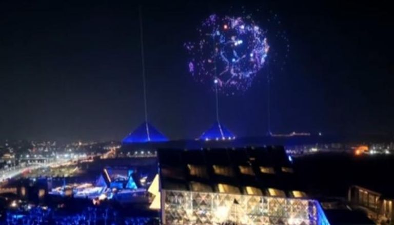 عرض ضوئي في حفل افتتاح المتحف المصري الكبير