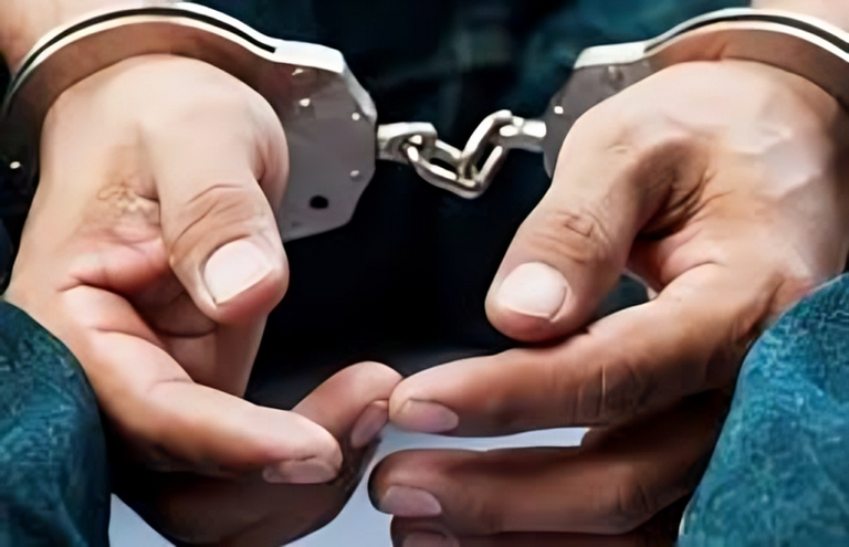 القبض على محام بسبب اعتدائه على زوجته في مصر القبض على محام بسبب اعتدائه على زوجته - تعبيرية