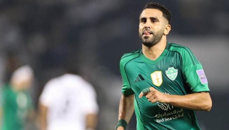 محرز نجم الأهلي السعودي