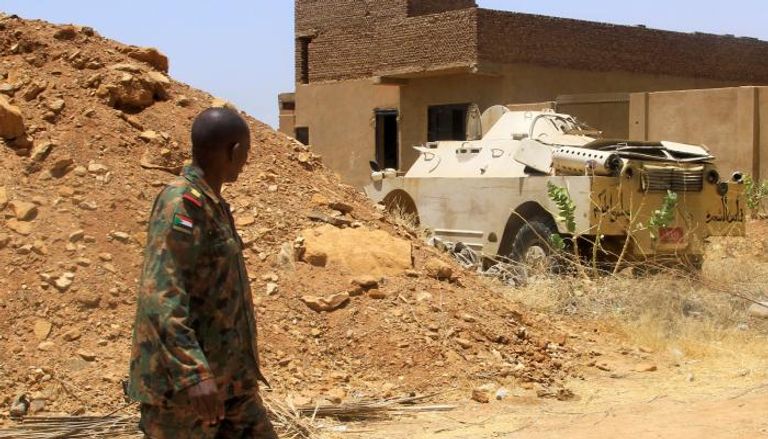 ضابط من الجيش السوداني في أم درمان- أرشيفية