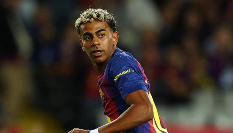 لامين يامال جناح برشلونة