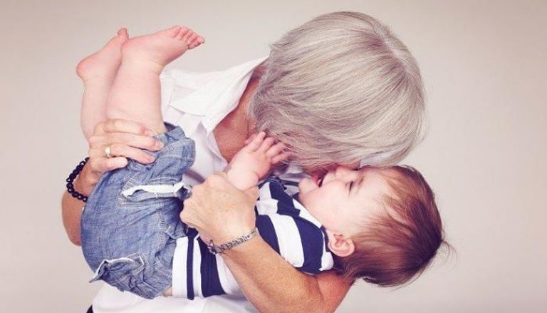 أم بريطانية وطفلها