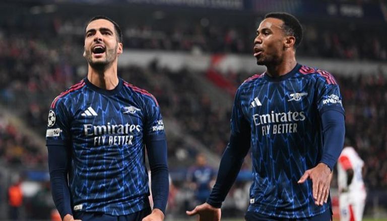 أرسنال يفوز على سلافيا براغ