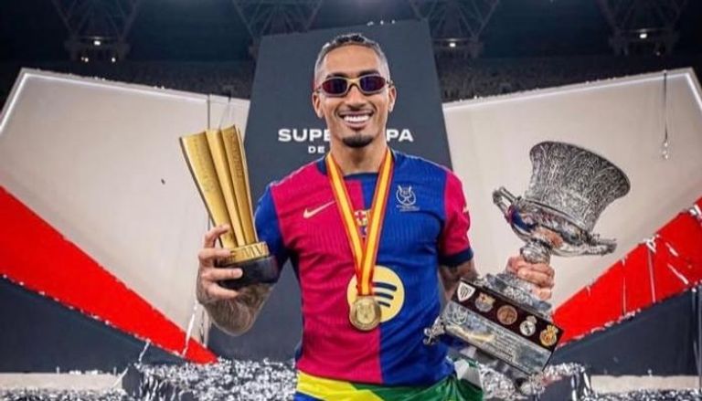 رافينيا نجم برشلونة