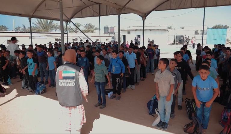 "الفارس الشهم" تشارك متفوقي الثانوية وذويهم فرحة النجاح