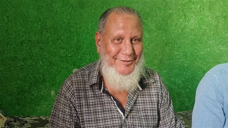 صفع مسن السويس