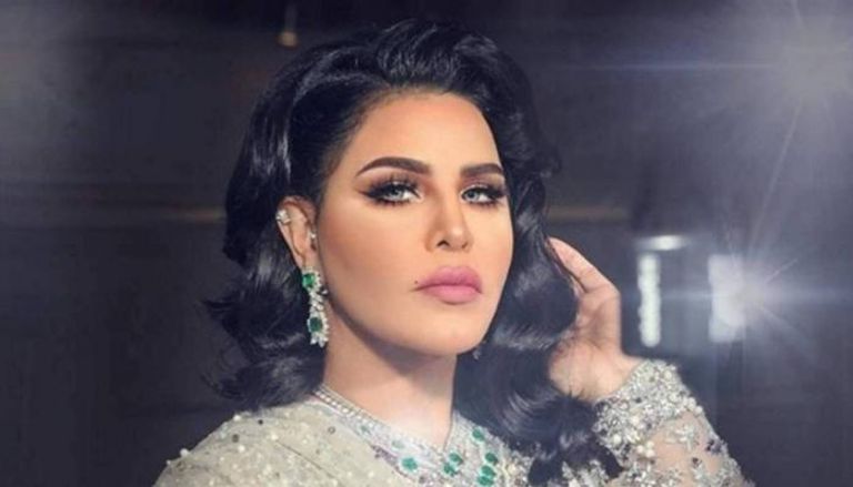 الفنانة آمال ماهر