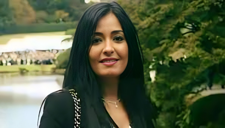 الفنانة إنجي عبد الله الفنانة إنجي عبد الله