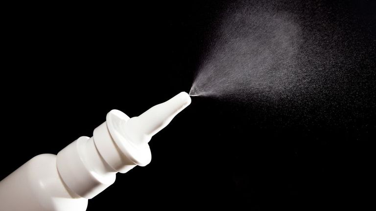 لقاح أنفي يحفز المناعة ضد عدة نسخ من إنفلونزا الطيور