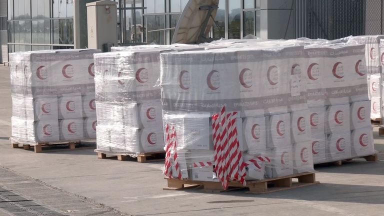 فريق إغاثي إماراتي إلى أفغانستان