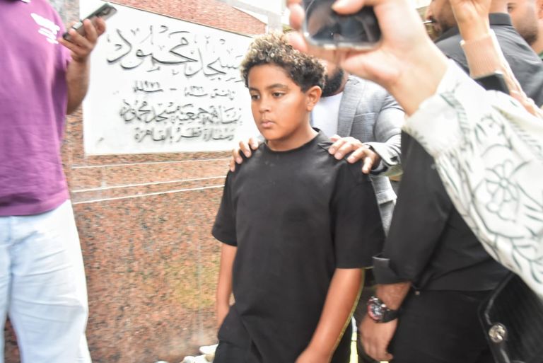 جنازة والد محمد رمضان 