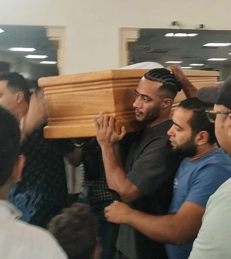 جنازة والد محمد رمضان 