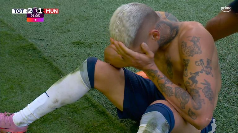 دموعة فرحة ريتشارليسون البرازيلي ريتشارليسون