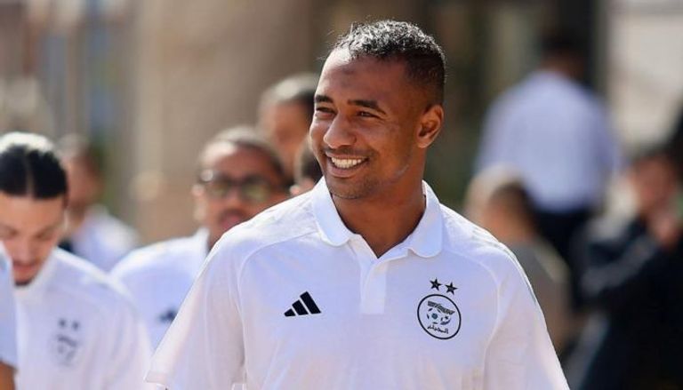 شرقي مدافع منتخب الجزائر