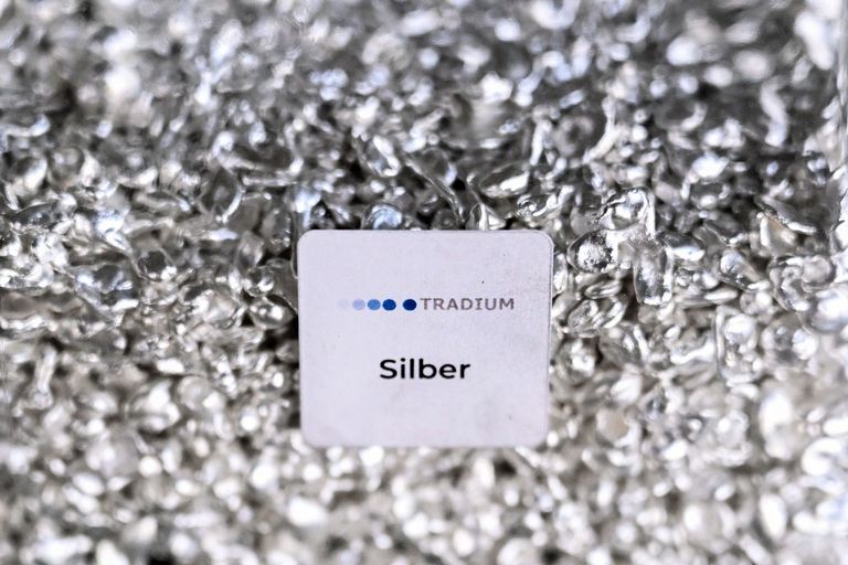 العناصر النادرة - أ ف ب