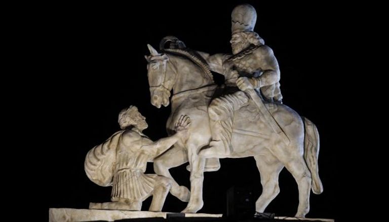 النصب التذكاري الجديد في طهران