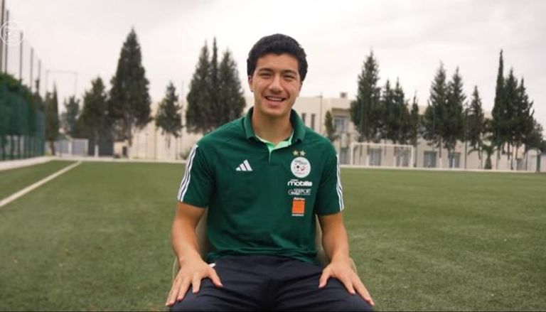 مازا نجم منتخب الجزائر