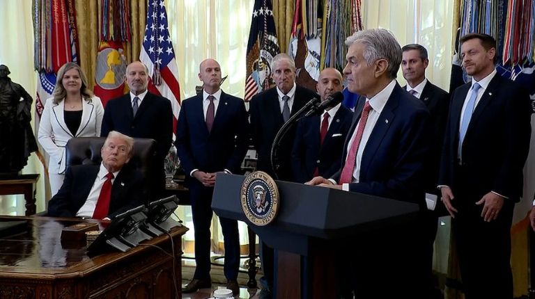 الرئيس الأمريكي دونالد ترامب