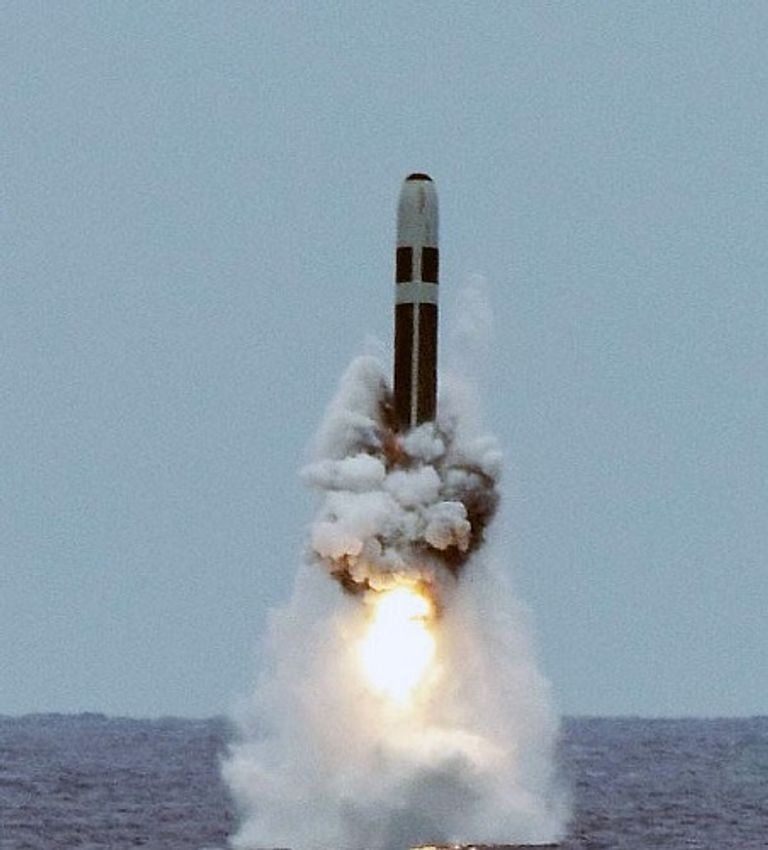 غواصة نووية بريطانية