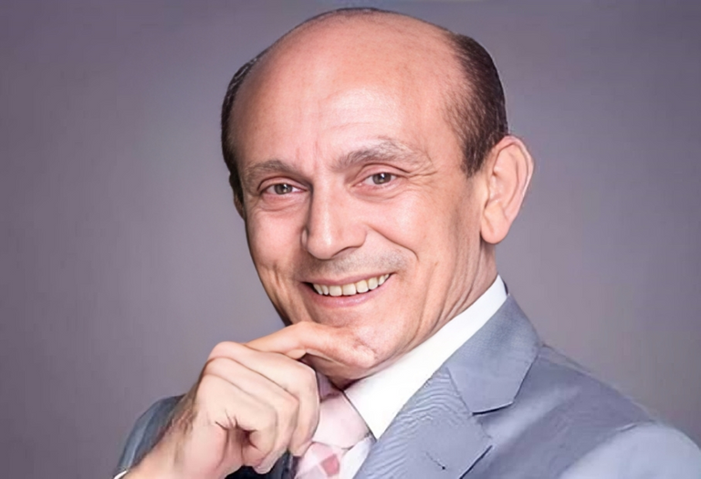 الفنان محمد صبحي الفنان محمد صبحي