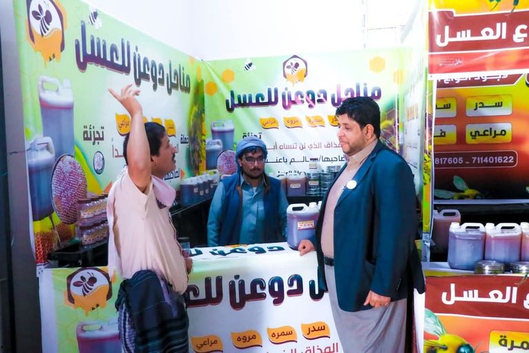 عسل شبوة يفرض حضوره.. تميز وجوده عالمية