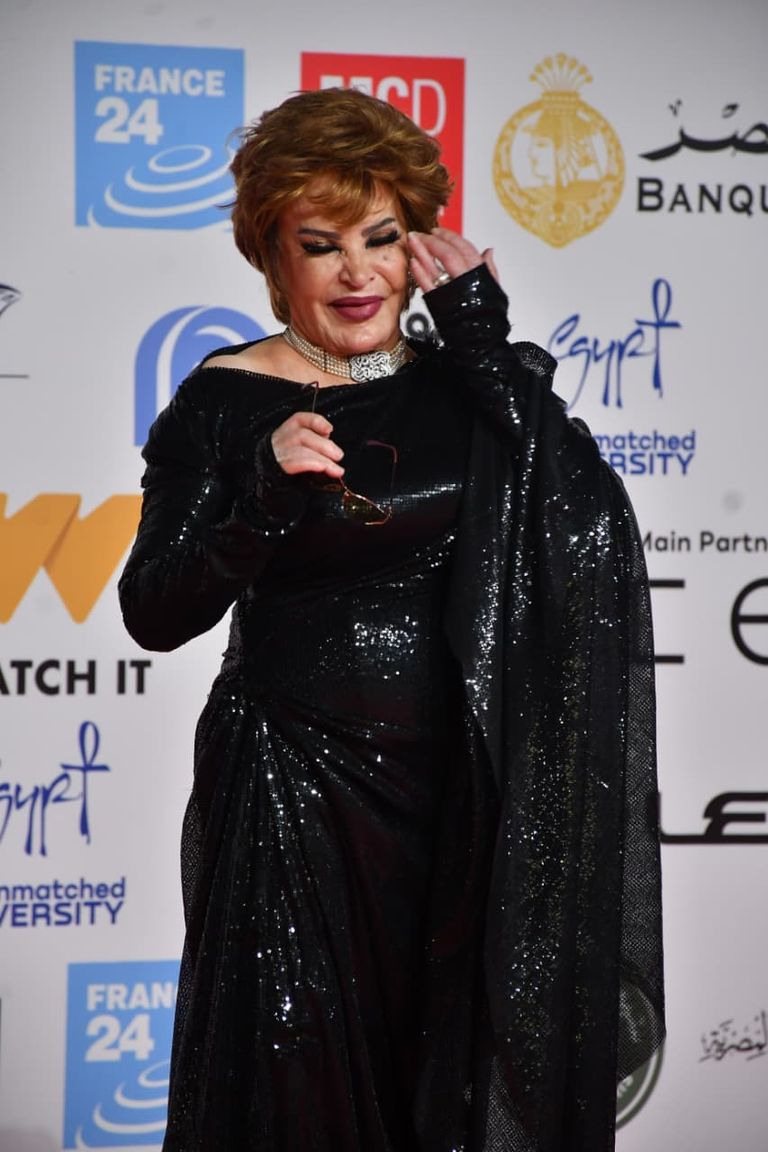 الفنانة يسرا في مهرجان القاهرة