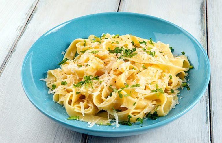 أطعمة يومية ترفع سكر الدم كما تفعل الحلوى