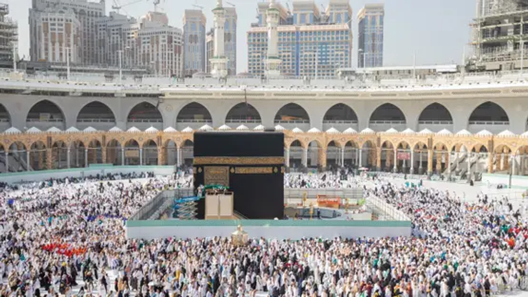 الإجراءات التنظيمية الجديدة لموسم الحج المقبل 1447 هـ الإجراءات التنظيمية الجديدة لموسم الحج المقبل 1447 هـ