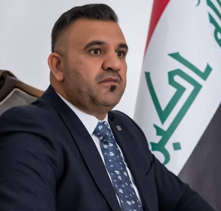 أحد العراقيين بعد إدلائه بصوته في الانتخابات البرلمانية