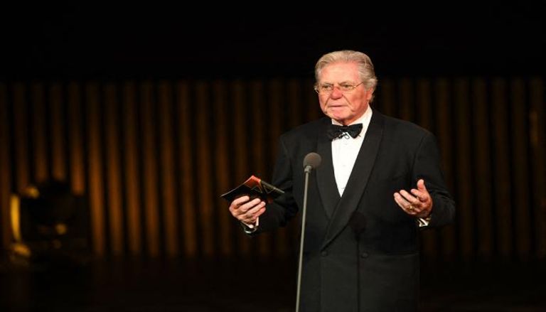 حسين فهمي يكشف سر رفض عبلة كامل تكريمها