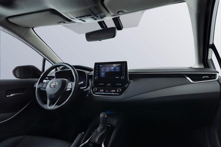 سيارة تويوتا كورولا 2026