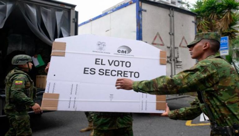 نقل صناديق الاقتراع