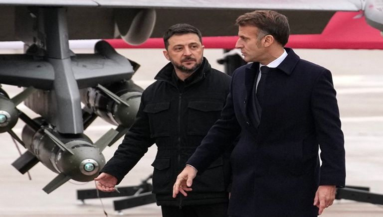 زيلينسكي وماكرون