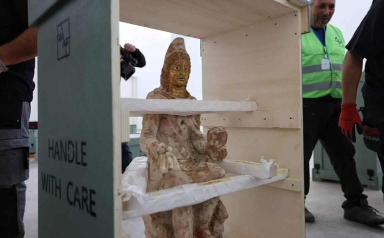 القطع الأثرية التي تم استلامها