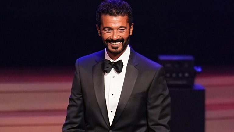 الفنان خالد النبوي الفنان خالد النبوي