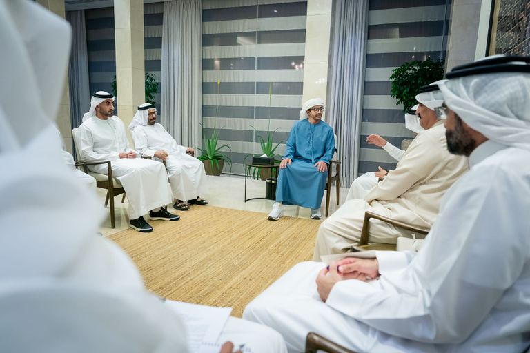 الشيخ عبدالله بن زايد آل نهيان يستقبل وزير خارجية البحرين