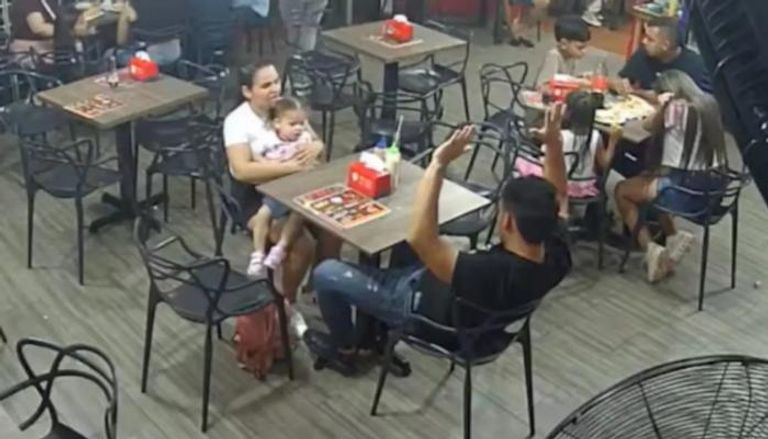 لقطات توثق الواقعة